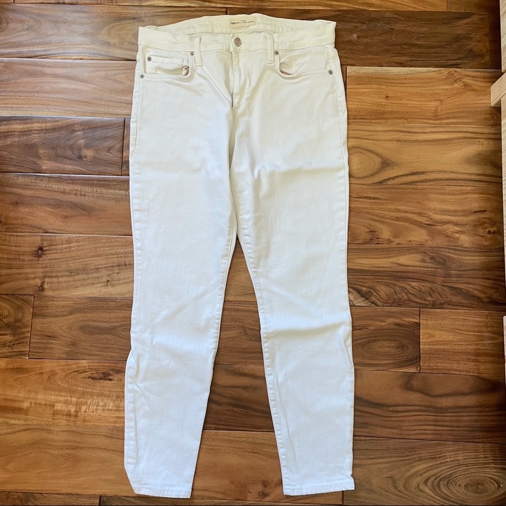 Gap True Skinny White Jeans